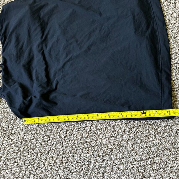 A102 Lululemon Athletica Tank Black size 4 Criss Cross back - Picture 2 of 5